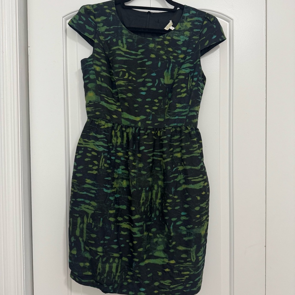 Elegant Green Patterned Dress